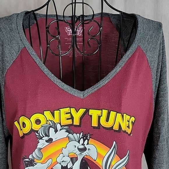LOONEY TUNES Characters Women's Graphic‎ Shirt Large - Picture 2 of 6